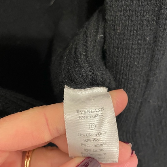 Everlane The Wool-Cashmere Oversized Long Cardigan - Picture 4 of 5